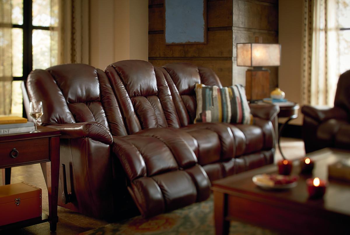 LaZBoy Maverick ReclinaWay® Reclining Sofa Conlin's Furniture
